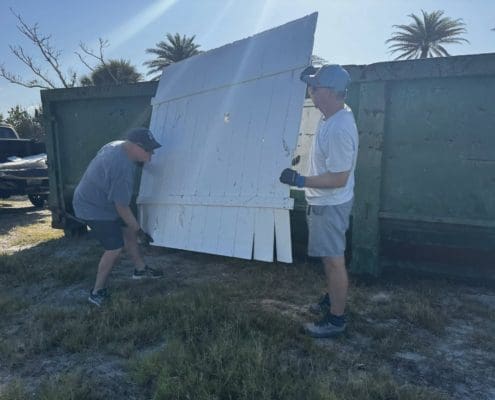 island-clean-up-25 island clean up 25